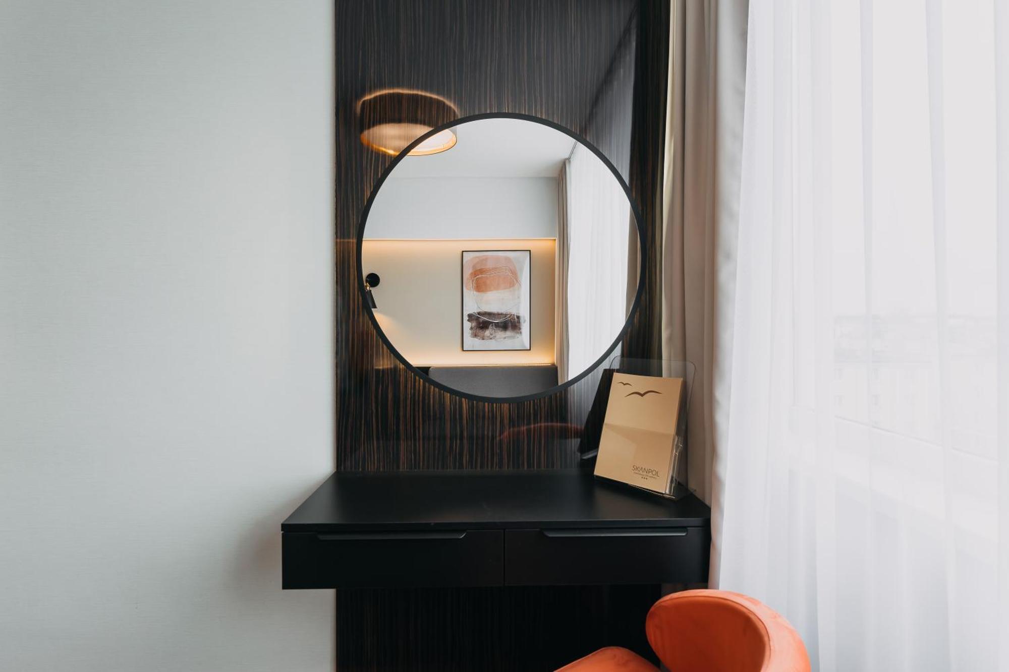 New Skanpol Hotel 3*